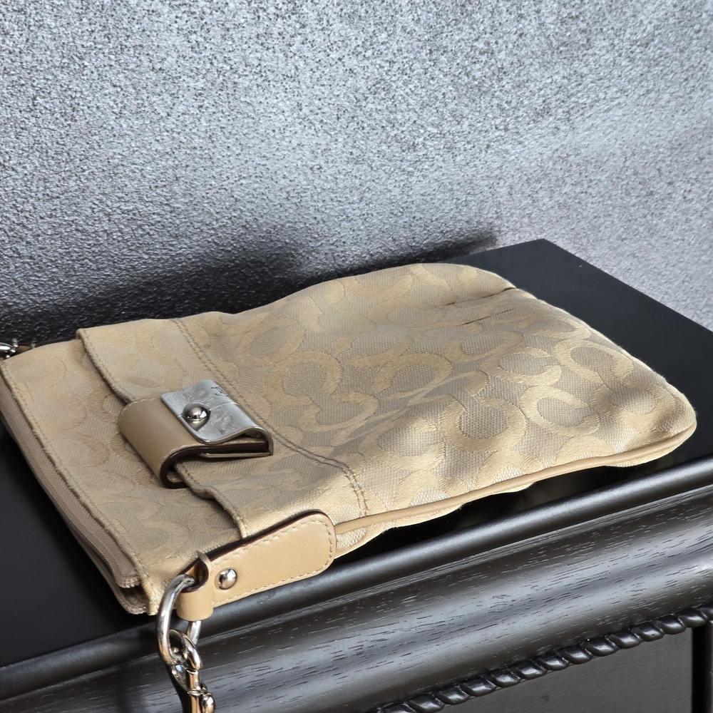 Coach Beige Crossbody Bag - Picture 8 of 11